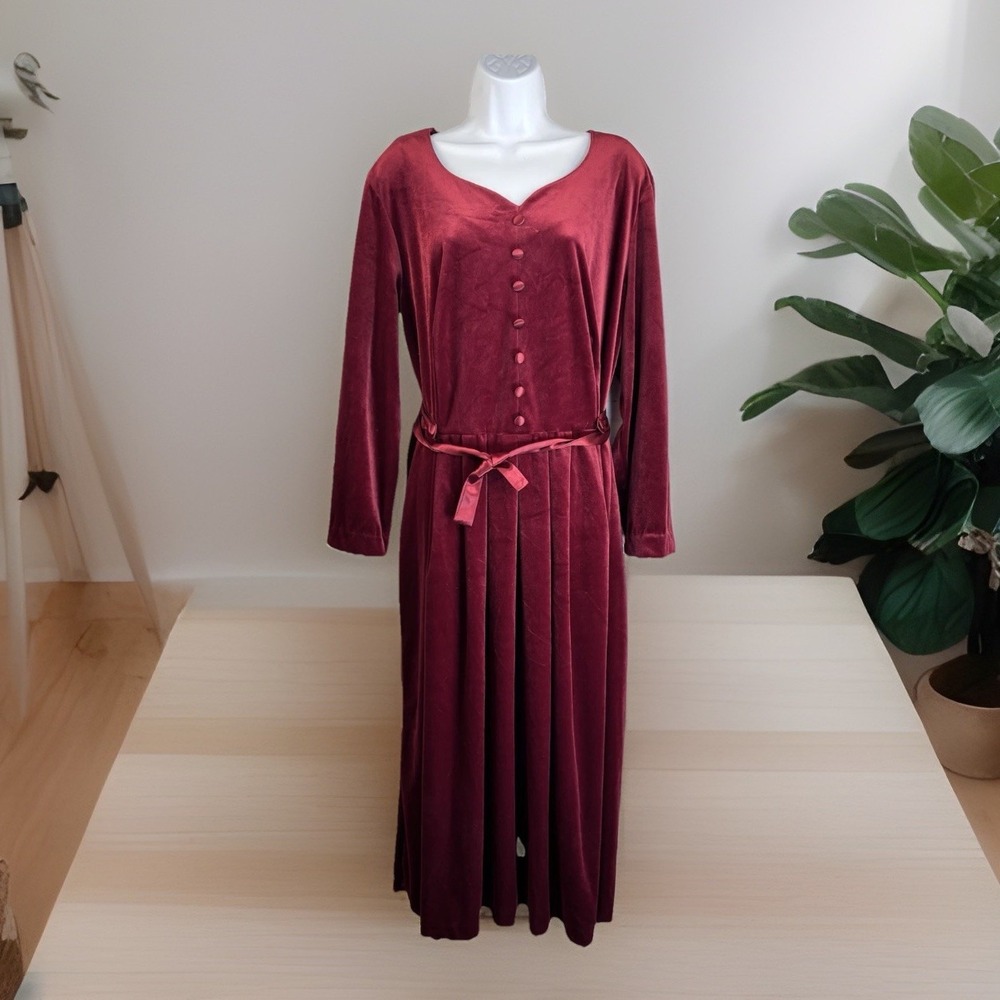Vintage Dress Red Velvet Wine Belted‎ Long Buttons Plus Size Whimsigoth Witchy